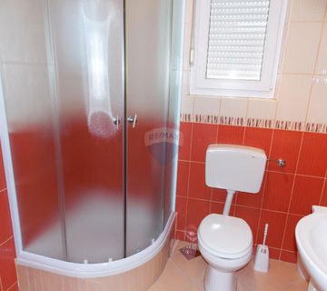 OTOK KRK,MALINSKA-kuća sa šest apartmana na 2000 metara do mora i plaže - cover