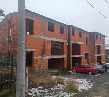 Novi Zagreb, roh bau kuća 750 m2 - cover