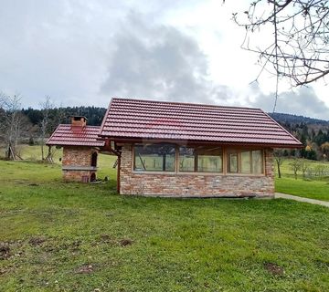 Gorski Kotar, Stara Sušica - samostojeća kuća sa dva stana i velikom okućnicom  - cover