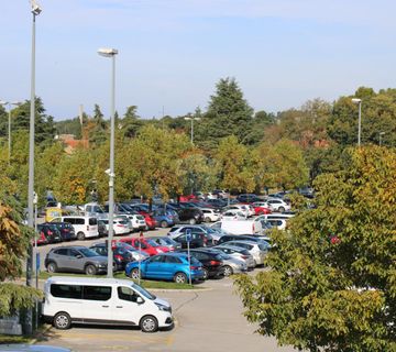 Poreč, centar - Najam djela poslovnog prostora, atraktivna lokacija - cover