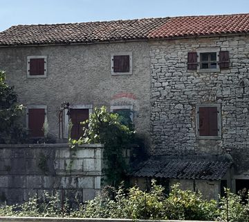Višnjan - okolica, kamena kuća u nizu sa 300 m2 okućnice - cover
