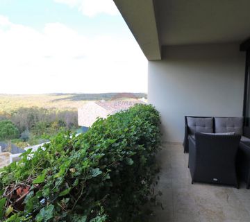 POREČ, okolica- samostojeća kuća - cover