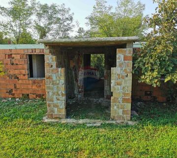 Istra-Krnica, građevinsko zemljište i objek - cover