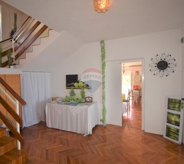 Crikvenica, Dramalj, Pansion s 25 soba, sala, recepcija, pogled na more! - cover