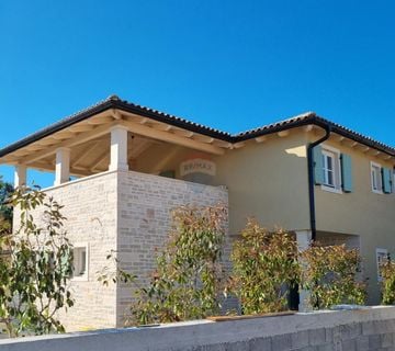 Istra, Rovinj okolica - villa s 4 sobe 208m2 u privatnom kompleksu - cover