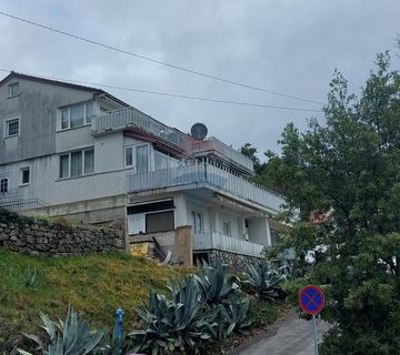 MOŠĆENICE - Samostojeća kuća sa 14 apartmana - cover