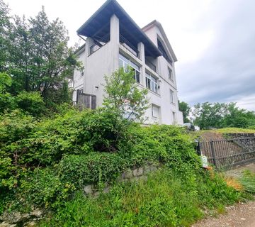 OPATIJA,BREGI- kuća 395.45 m2 na parceli 860 m2 sa pogledom na more - cover