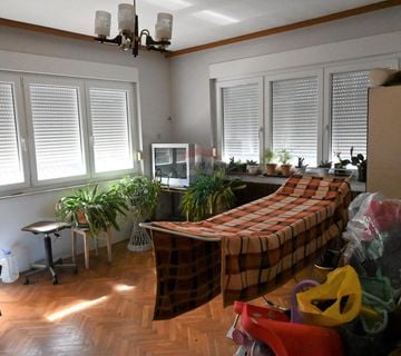 Zagreb, Gajnice, kuća s 3 stana, garažom i voćnjakom - cover