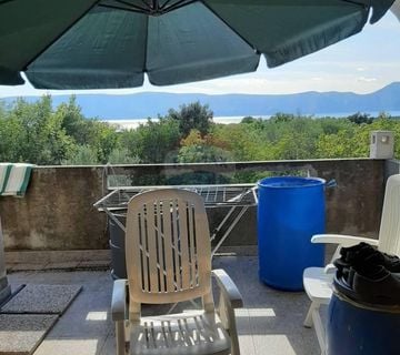 OTOK KRK,PINEZIĆI kuća sa tri apartmana - cover