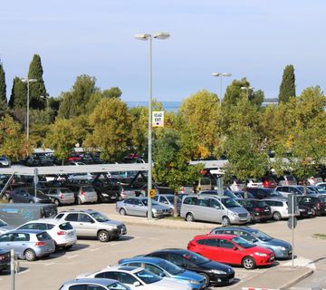 Poreč, centar - Najam djela poslovnog prostora, atraktivna lokacija - cover