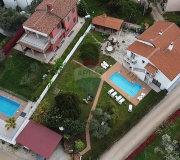 Istra, Poreč - Velika kuća okolici Poreča s bazenom - cover