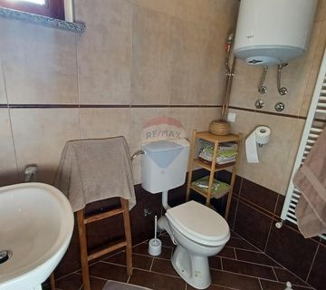 Bjelolasica, Jasenak - predivna vikendica sa uređenom okućnicom 896 m2 - cover