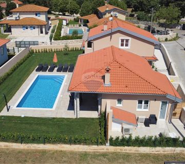 Istra, Rovinj - Dizajnerska villa s prekrasnim pogledom u blizini Rovinja - cover