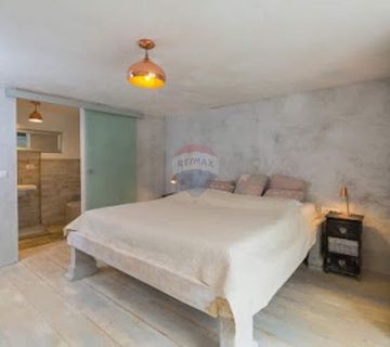 Istra, prekrasna vila - cover