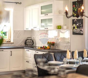 POREČ-kvalitetna vila s bazenom - cover