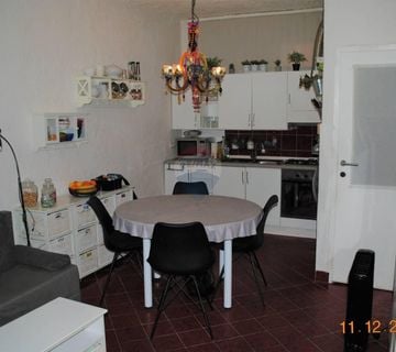 Rovinj,kuća sa pogledom na more,idealno za 3 apartmana - cover