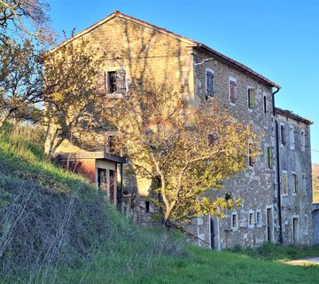 Istra,Momjan-Autohtona stancija na savršenoj lokaciji - cover