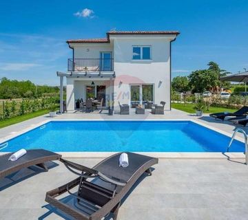 Istra, Poreč, moderno opremljena kuća u blizini grada - cover