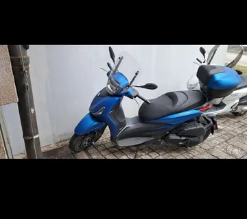 Piaggio Beverly 400HPE Sport - cover