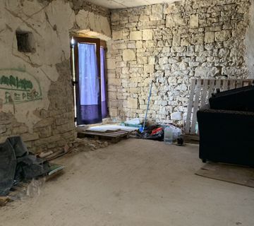 AUTOHTONA ISTARSKA KAMENA KUĆA S POGLEDOM NA MORE, BUJE, ISTRA - cover