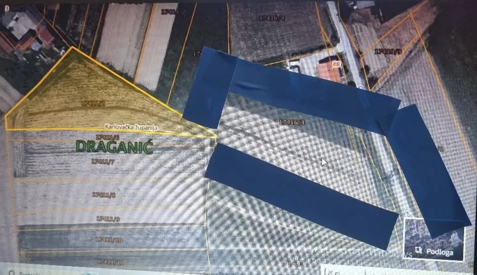 Prodaje se građevinsko 3 300 m2, poljoprivredno - cover