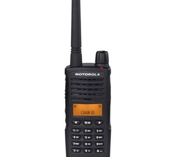 Motorola XT 660D ručna radio postaja (NOVO, R1, GARANCIJA) - cover