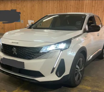 Peugeot 3008 1,6 Plug-In Hybrid 225, KAO NOV, U DOLASKU - cover