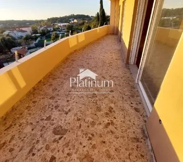 Istra, Veli Vrh, stan na prvom katu s velikom tersom i dva parkirna mj - cover