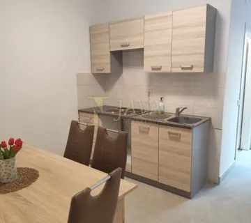 CRIKVENICA, DRAMALJ – Stan s prostranom terasom, velikim dvorištem - cover