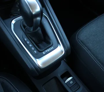 Renault Captur 1.6 E-Tech 160 AUTOMATIK *LED, KAMERA* - Zagreb