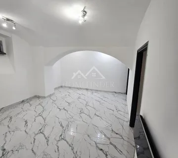 Stan u centru, 78m2, renoviran, Zagreb - cover