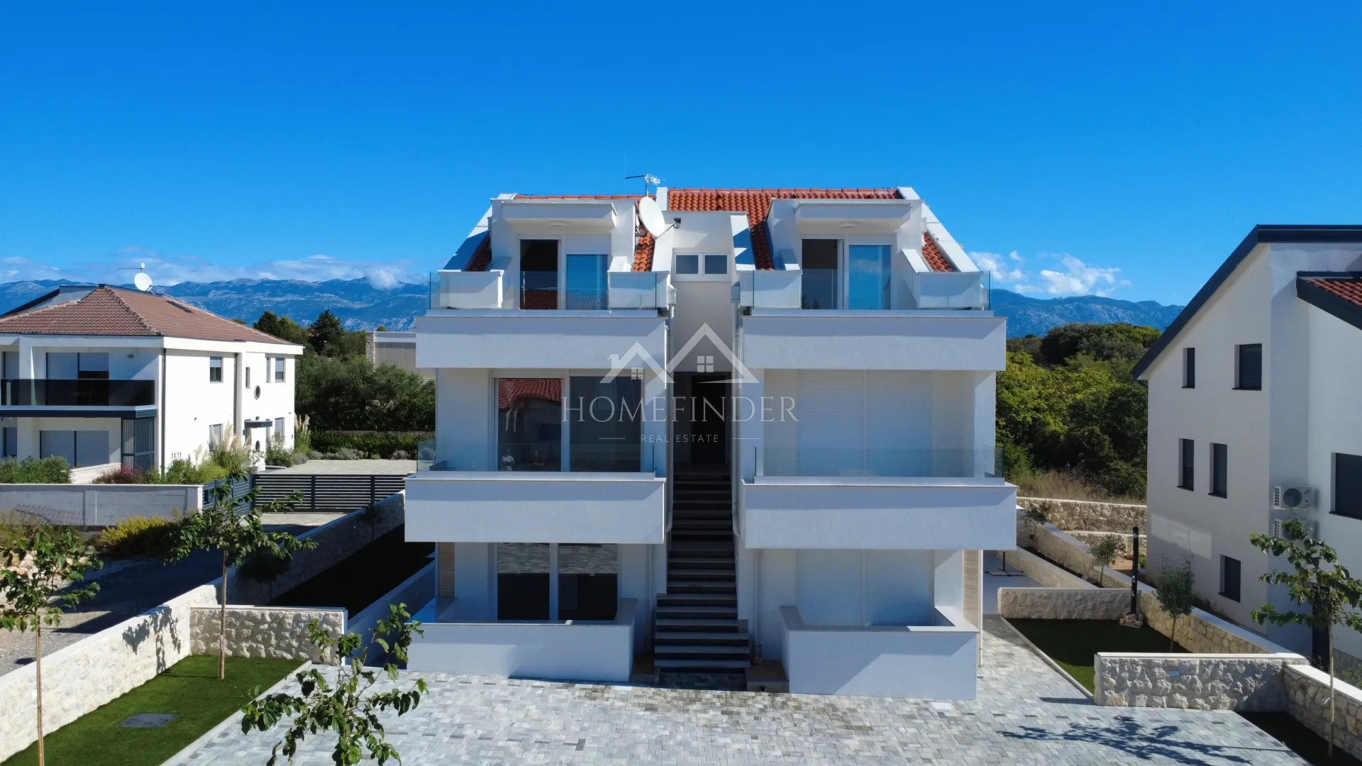 Stan s pogledom na more, 82m2, 2VPM, Gajac, NOVOGRADNJA - cover