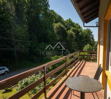 Dvojna duplex kuca 260m2 okruzena prirodom i na dohvat ruke centru - Zagreb