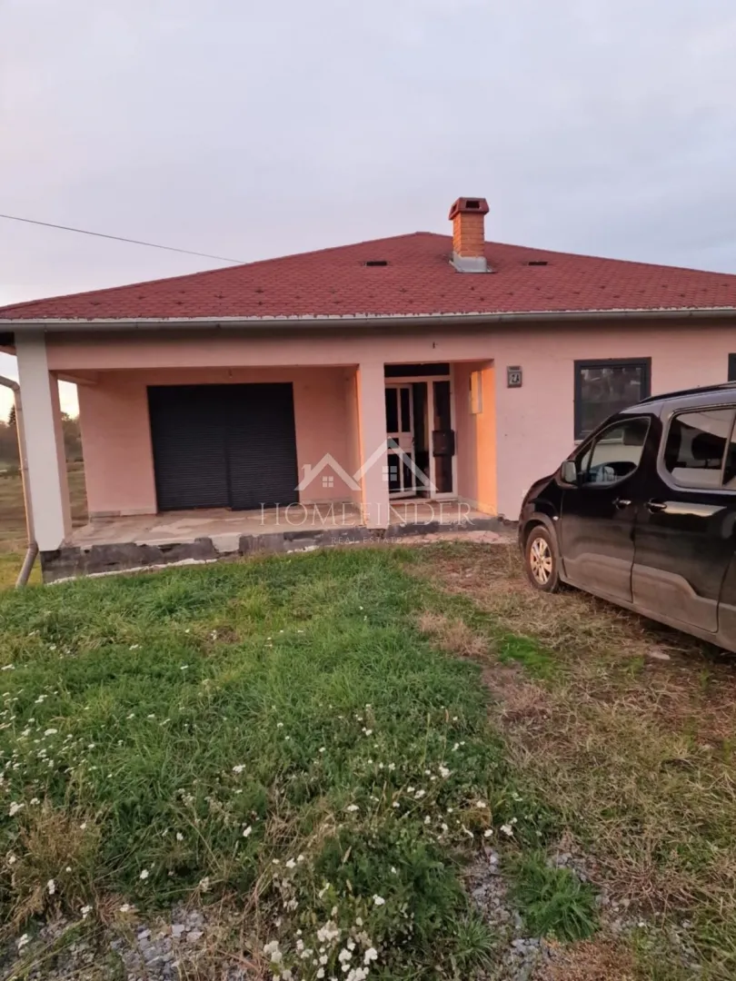 Kuća, 350m2, Križ - cover