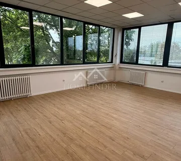 Potpuno renovirani uredi za najam, ukupno 238, 69m² - cover