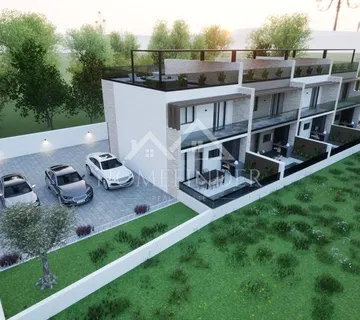 Luksuzna kuća u nizu s bazenom, 100m2, Vodice, NOVOGRADNJA, S1