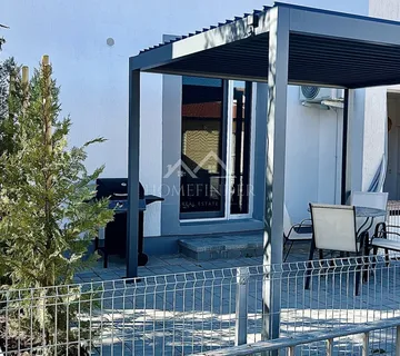 2 apartmana, 58,90m2, Vir, 150m od plaže - cover