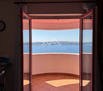 Crikvenica, stan (3S) 60 m² s predivnim pogledom na more