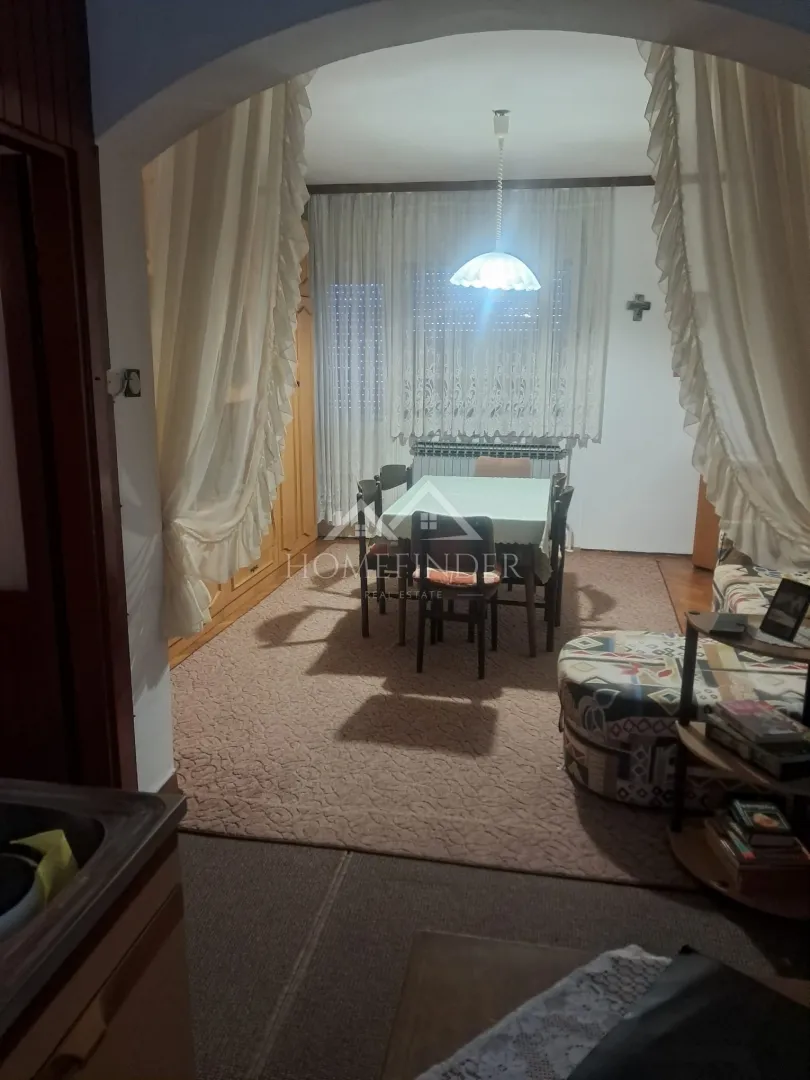 Kuća, 220 m2, 1 GPM, 360m2 okućnice, Kustošija - cover