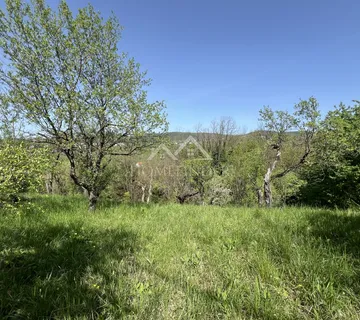 Perjavica – 2 građevinska zemljišta s pogledom na šumu, ukupno 3394m² - cover