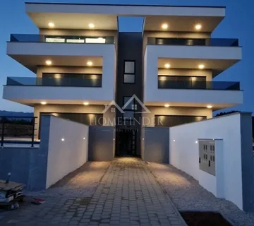 Novalja - Četverosobni stan s panoramskim pogledom na more, 92m - cover