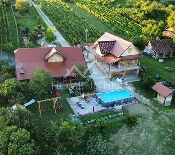 Turističko imanje Voloder, 9770 m2 - cover