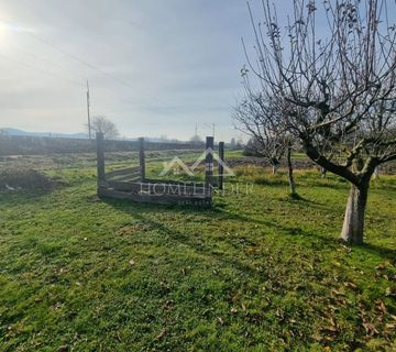 Reka: kuća s okućnicom - 1.450m² - cover