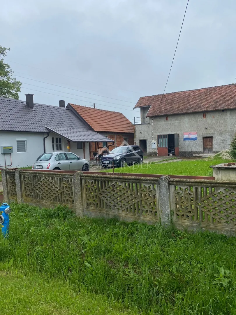 Kuća Prečno, Ivanić-Grad – 255 m², više objekata, mir i priroda - cover