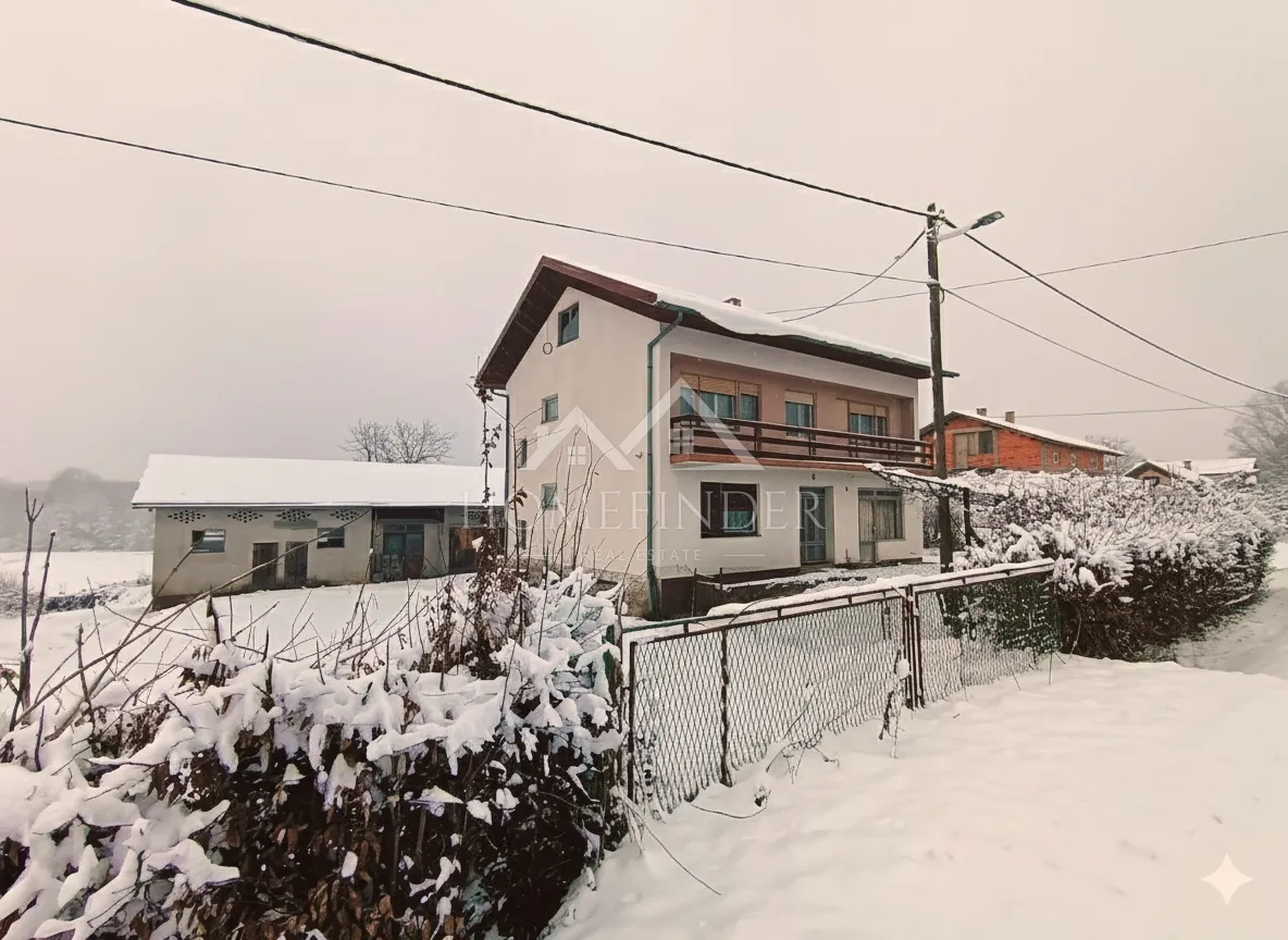 Kuća s velikim zemljištem, Popović Brdo, Karlovac - cover