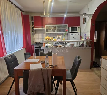 Kuća, 270m2, Ivanić Grad - cover