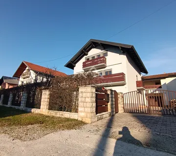 Kuća 217 m2, Samobor, Perivoj - cover