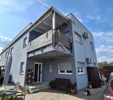 Oaza mira, kuća s bazenom, Velika Gorica, okolica, 6S, 190m2 - Jagodno, Velika Gorica