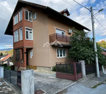 Kuća 398m², Zagreb (Vrapče) – tri stambene jedinice i dvorište - cover