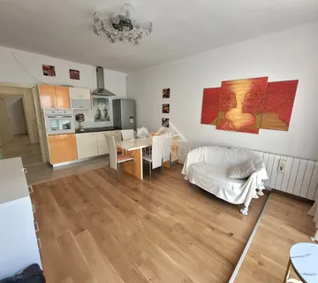 Namješten trosoban stan, 46m2, Medveščak - cover